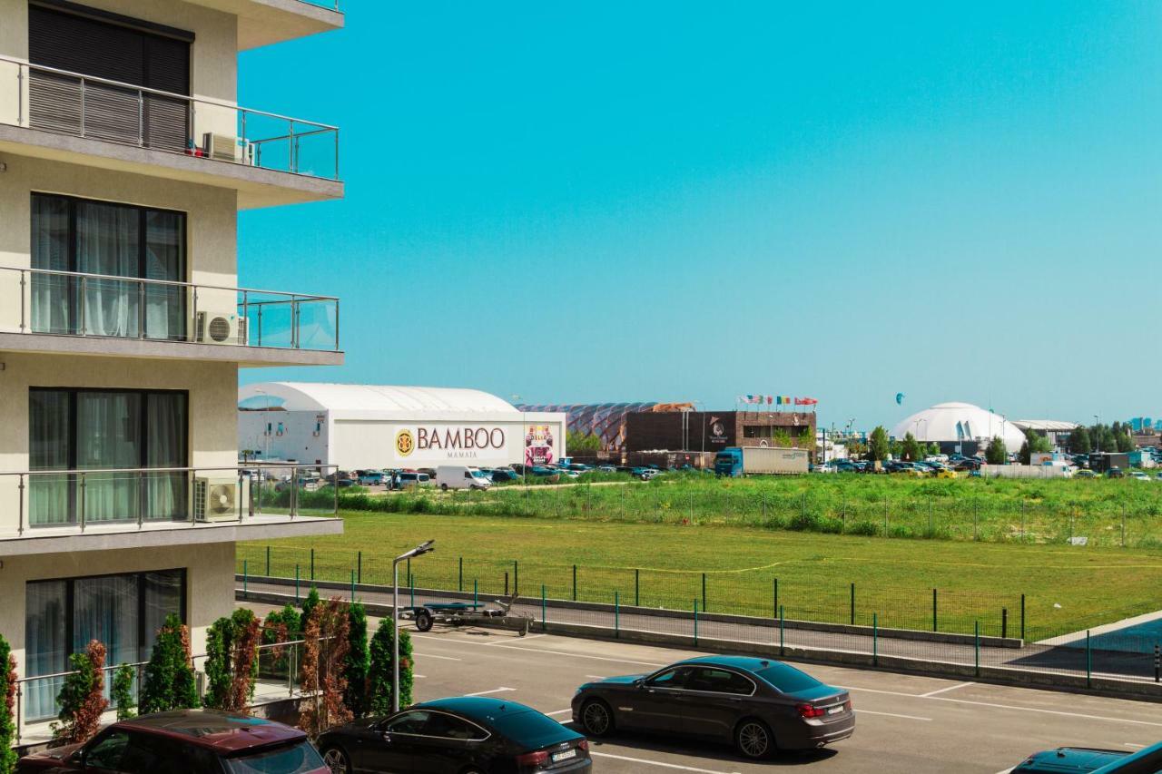 Bright Apartments Mamaia Nord Exterior photo